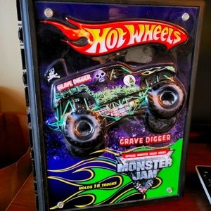 Hot wheels monster truck carrying case